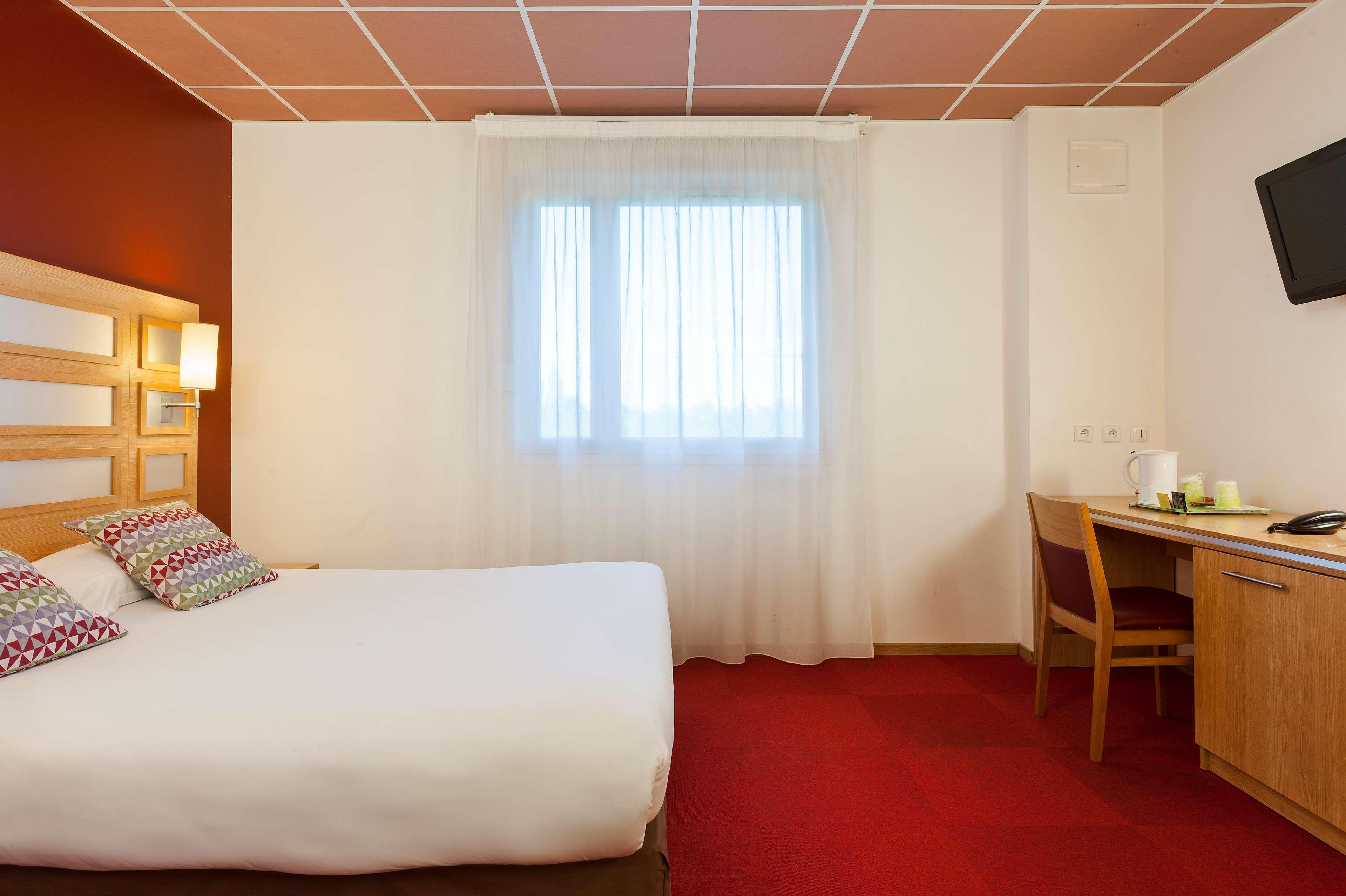Campanile Metz Nord - Talange Hotel Exterior photo