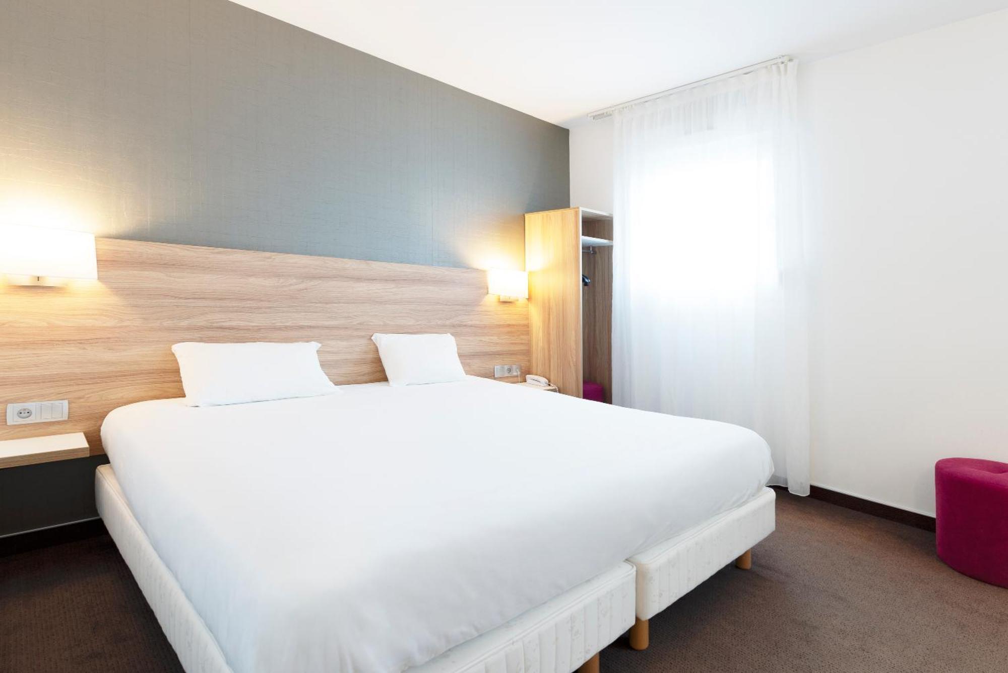 Campanile Metz Nord - Talange Hotel Exterior photo